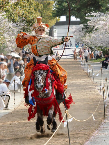 2018年4月　福岡・柳川市　三柱神社　流鏑馬奉納　平騎射　中島　ひとみ