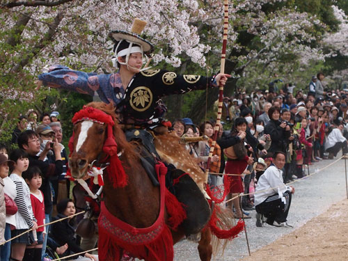 小笠原流流鏑馬　三柱神社　三の的